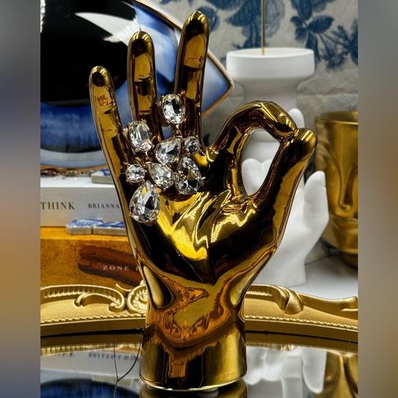 🆕 OSCAR DE LA RENTA 🧿 NWOT Candy Drop Earrings, Clear Crystal - Picture 13 of 17